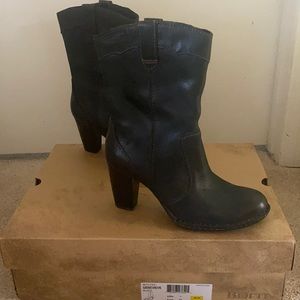 Born genuine leather black boot
